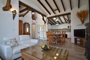 Complete refurbishment of kitchen and living room. Finca in Competa